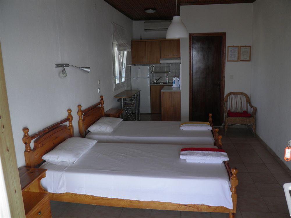 Apartment Fatiras Studios *