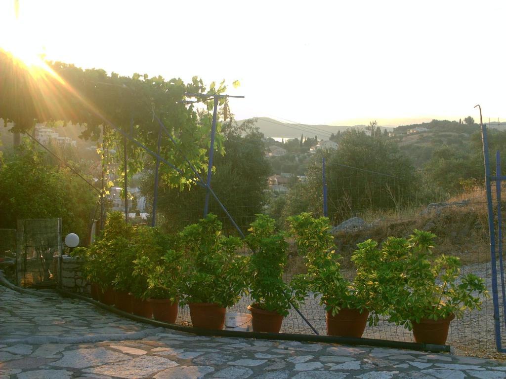 Apartment Fatiras Studios Kassiopi