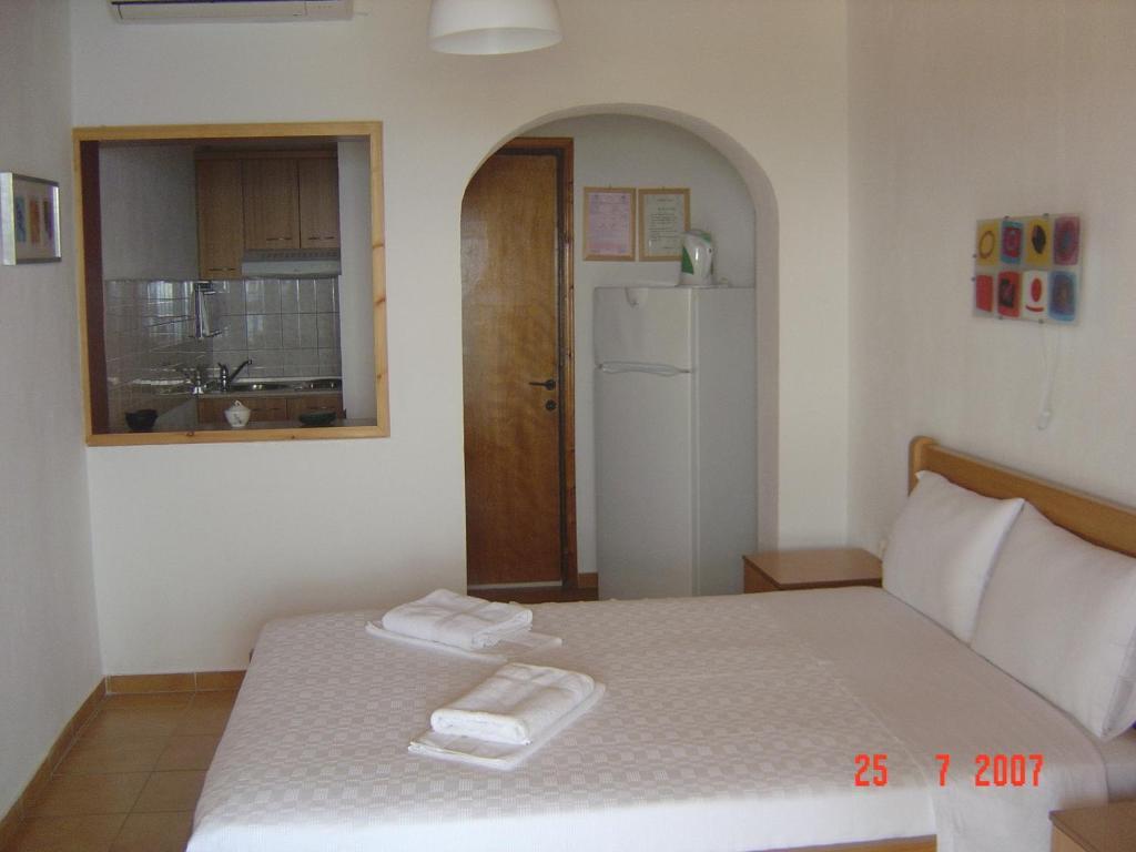 Fatiras Studios Apartment Kassiopi